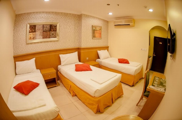 Sadan Plaza Hotel image 20